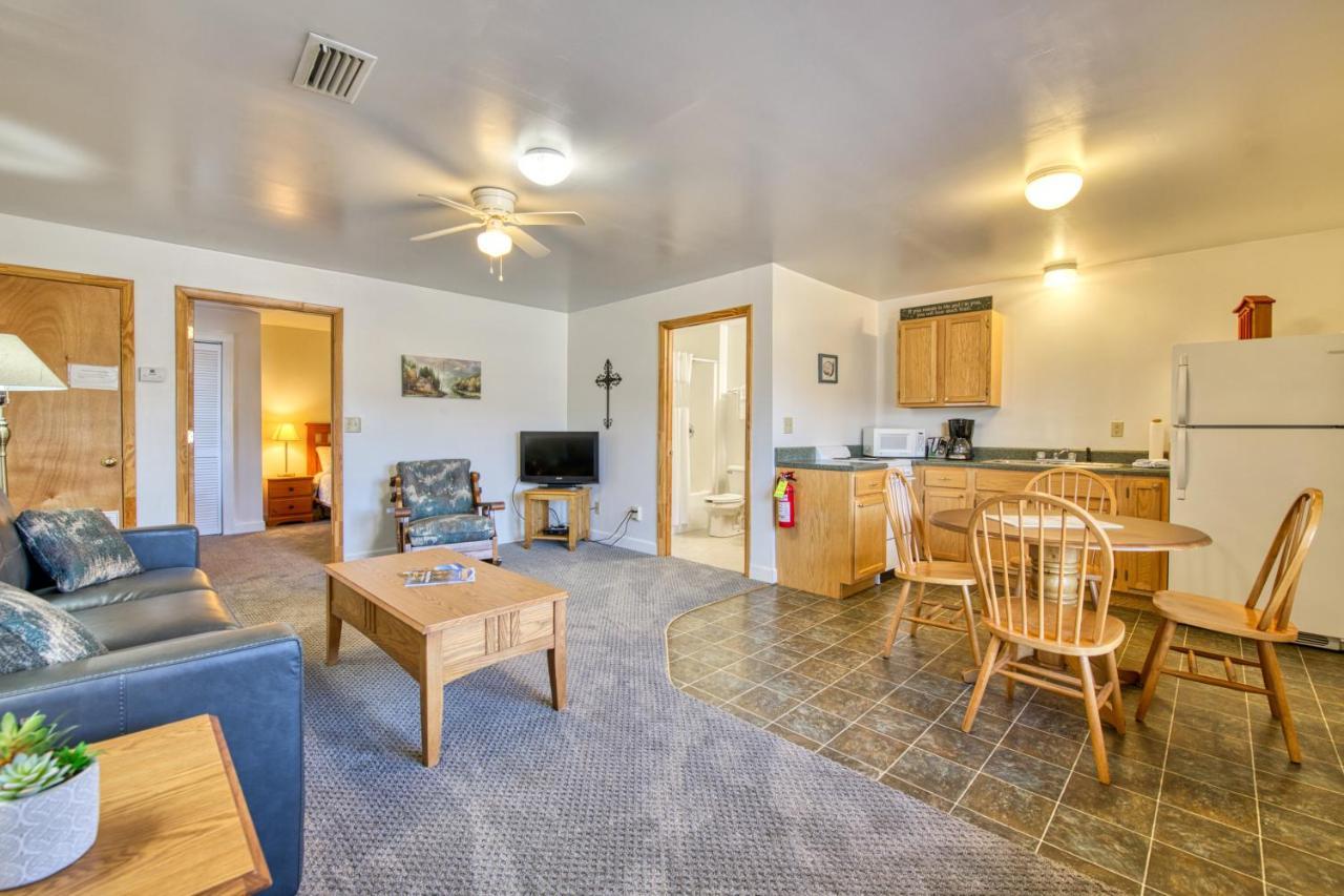 Campground Apts Lake Junaluska 외부 사진