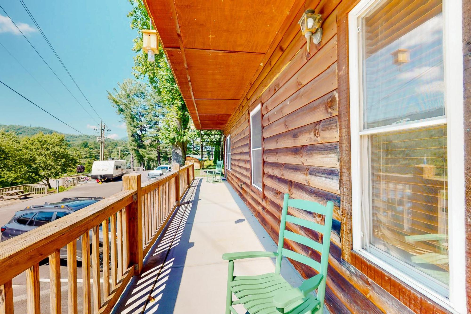 Campground Apts Lake Junaluska 객실 사진