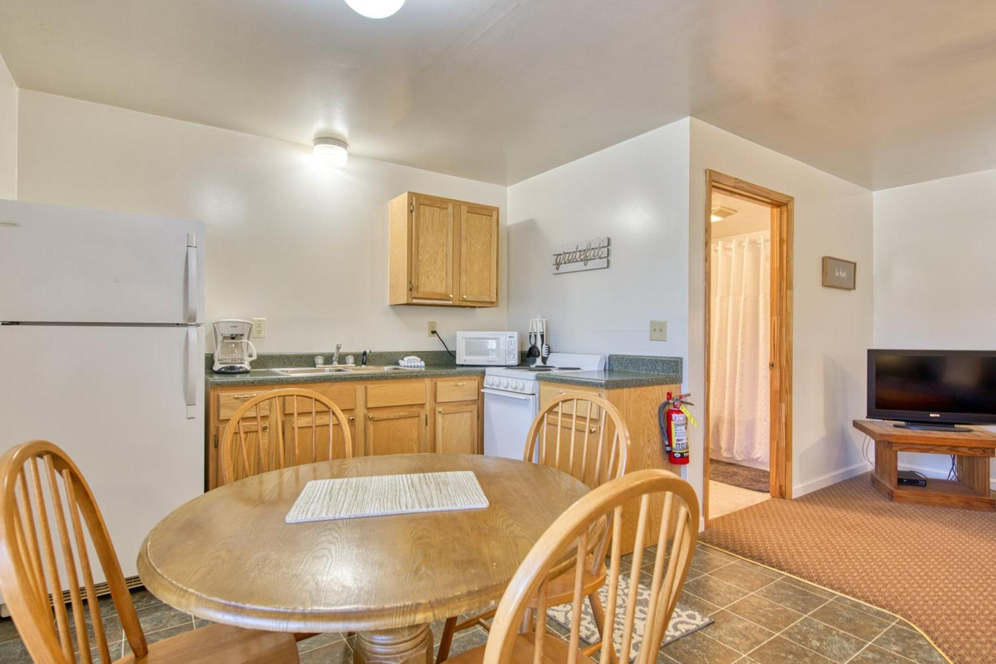 Campground Apts Lake Junaluska 객실 사진