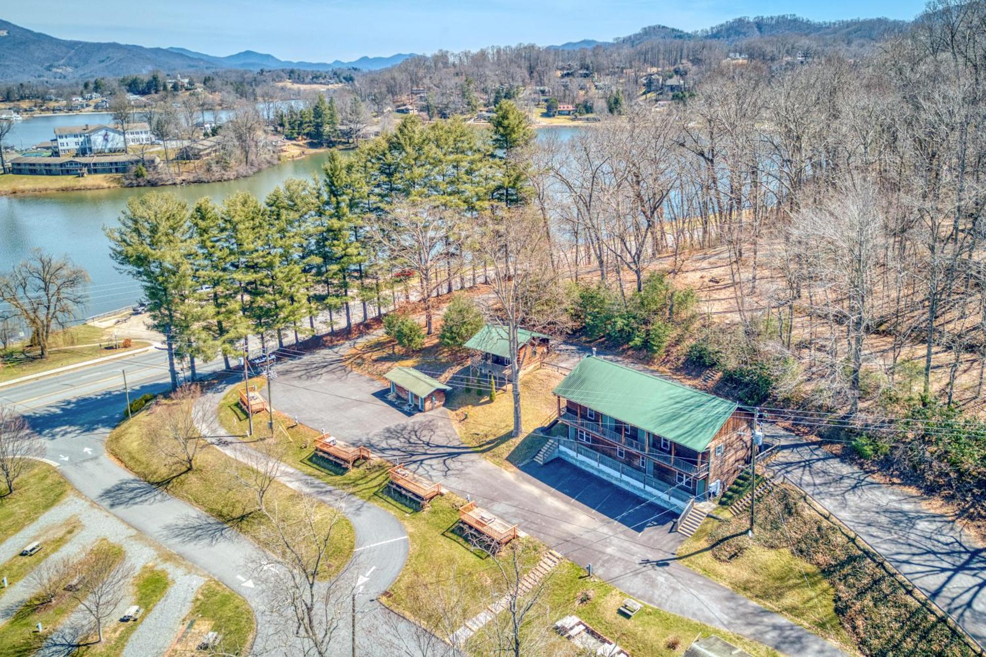 Campground Apts Lake Junaluska 객실 사진