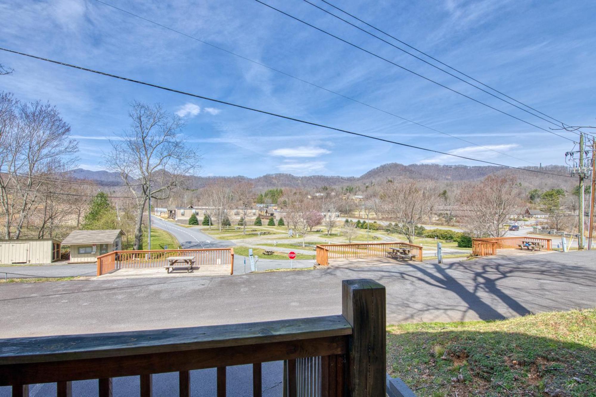 Campground Apts Lake Junaluska 객실 사진